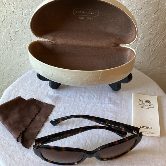 Coach: Rita (L923) Dark Tortoise Sunglasses- Case & Microfiber Cloth - Picture 13 of 16